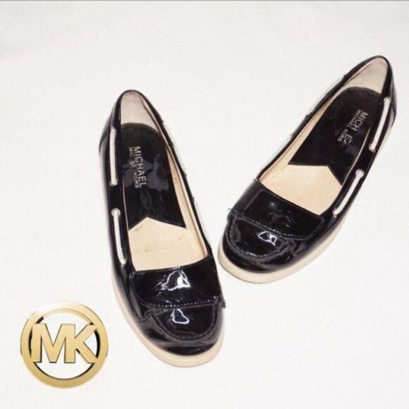 Michael Kors Black Patent Leather Topsider/Loafers - Picture 1 of 7